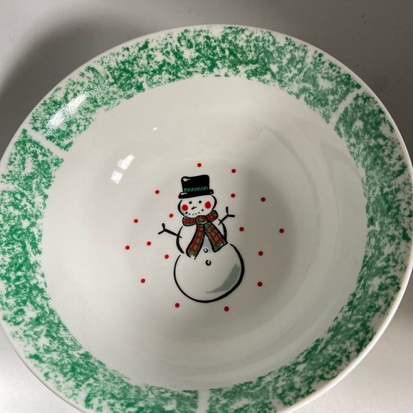 New Snowman bowls-2  7.25” across top 2.5”tall Great for cereal or sides - Picture 1 of 5